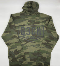 Load image into Gallery viewer, Camo Zip Up Sweatshirt
